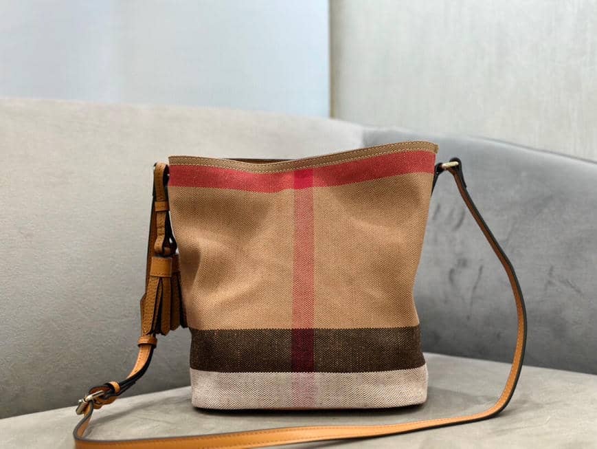 Burberry Bag 79